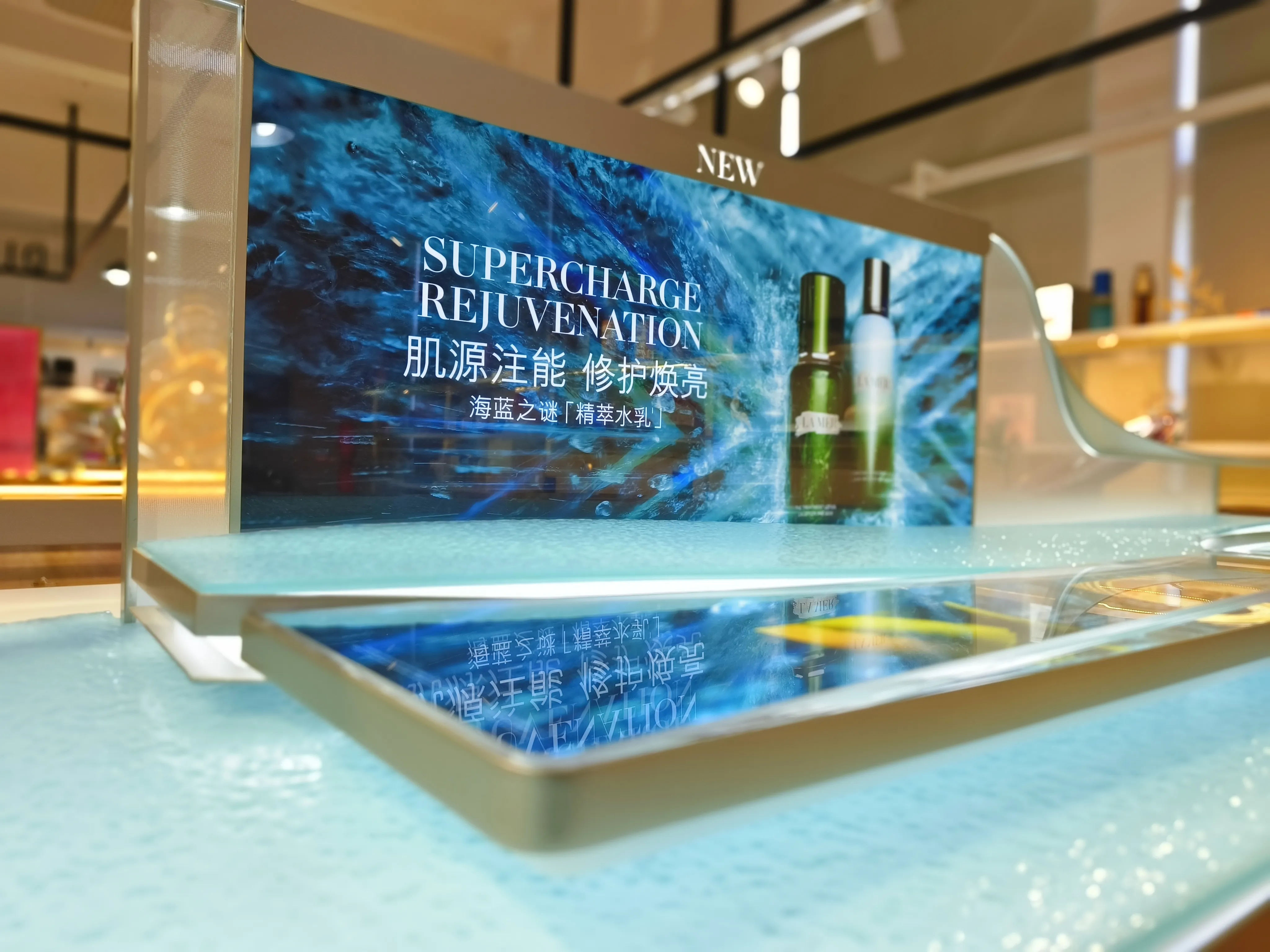 Display props are welcome to be customized by de